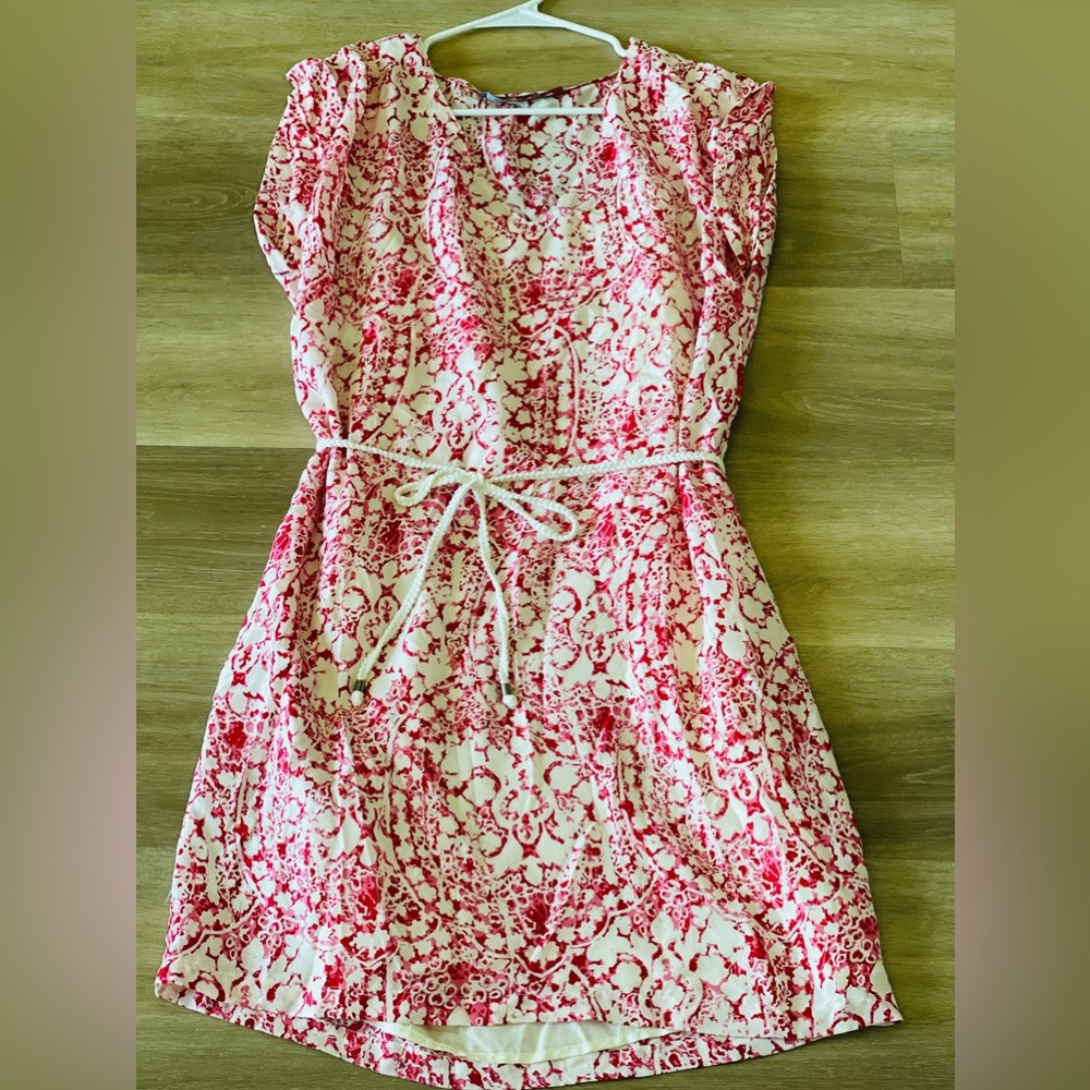 Gorgeous silk dress with tie